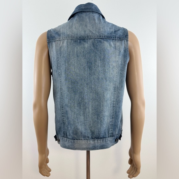 Southpole Distressed Sleeveless Denim Vest, Men's Size Medium, Assorted Patches - Picture 4 of 16